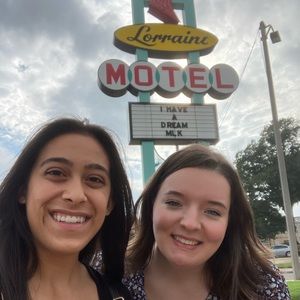 Meet your Posher, Erica